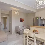 Bella Vista Studios And Apartments