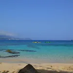 Kefalonia Apartments - Marias Studios - 2 Bedroom Apartment In Orchard, Spartia