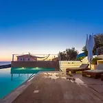 Blue Horizon Villas With Private Pool & Sea View