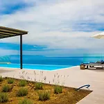 New Villa Blue With Private Pool At Trapezaki