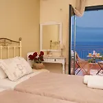 Trapezaki Villas, Seafront Accommodation