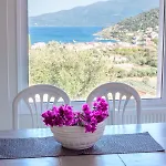 Mema'S Home -2 Bedrooms- With Stunning Sea View