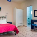 Maria'S Garden Apartments