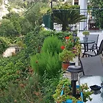 Gardenia House