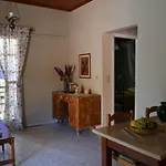 Mihaila Seaside: 2 Bedroom Bungalows Kefalonia