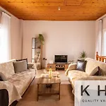 Family & Friends Maisonette In Lixouri!