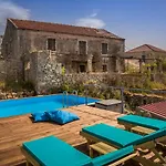 Casa Tselente