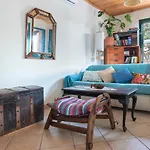 Traditional 2Bedroom Private House