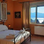 Alekos Beach Houses-Mitis