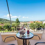 Aristotelis Apartments