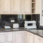 Afroditi Holiday Home- Green View Apartment
