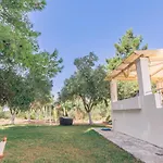 Villa Dionisia, Relaxation With Jacuzzi Retreat