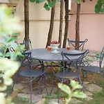Aelia Luxury Apartment With Private Entrance