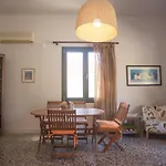 Fay'S Home Kefalonia By 8Essentially