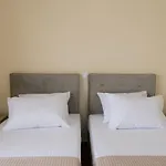 Evangelia'S Residence - 3 Bedroom Sea View Apartment