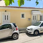 Ermis Apartments