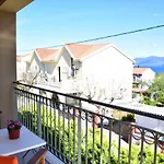 Angelo Apartment 4 Karavomylos