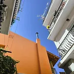 Theo'S Apartment