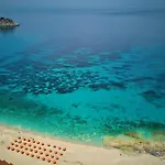 Petani Beach Suites