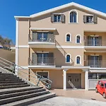 Fanis Elegant Argostoli Great View Apartment