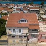 Pavlos Apartments