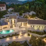 Villa Nonna, 1800S House Renovated In 2023