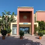 Louis Apostolata Island Resort