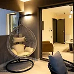 Meraviglia Residence - Amethyst Apartment
