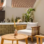 Veranda Suite