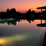 Leivatho Hotel