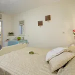 Erato Apartment In Argostoli