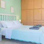The Square Suites 1St Floor Apartment