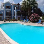 Nikos Studios And Apartments