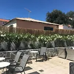 Natalie'S Hotel