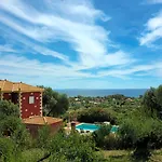 Villa Aliona