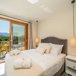 Villa Drogarati Retreat By Villa Plus