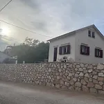 Robola Retreat Cottage