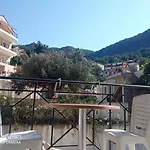 Vasilis Travlos Apartment