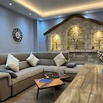 Ora House