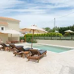 Vasilopoulos Residences - Villa Chloe With Private Pool