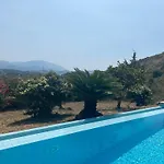 Villa Karavaki