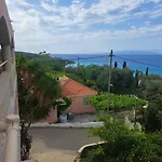 Marinos Studios At Lourdata Village