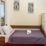 Asta La Vista Maisonettes