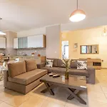 Forest & Sea View Apartment