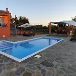 Eglina Villa'S