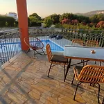 Eglina Villa'S
