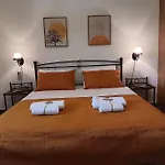 Villa Giovani-Entire 1St Floor House With Pool