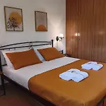 Villa Giovani-Entire 1St Floor House With Pool