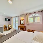 Anemos Studios & Apartments