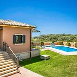 Villa Regaliki